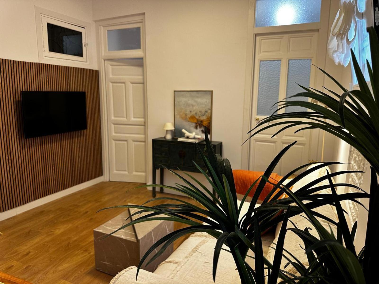 Piso 2 Habitaciones En El Centro Madrid Esterno foto